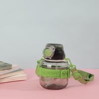 زمزمية للأطفال بغطاء للحماية - لون أخضر