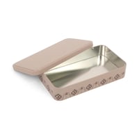 علب معدنية مستطيلة فاخرة باللون البيج