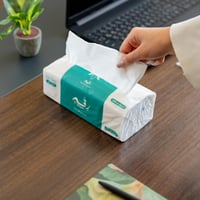 صفقة التوفير لمناديل رقة اليومية - (32) عبوة منادي...