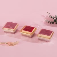 مجموعة (100) علبة ذهبية بغطاء شفاف | 7*7 سم