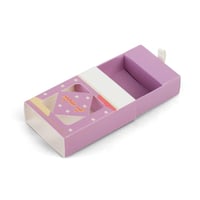 صندوق توزيعات العيد بنفسجي ورود بيضاء يحتوي على 24...