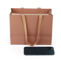 مجموعة (12) كيس هدايا فاخر لون بني فاتح | 23*10.1*...