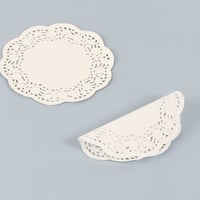 مجموعة (165) من ورق الدنتيل لون أبيض 13.5 سم