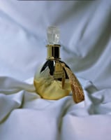 خشب الصندل عطر