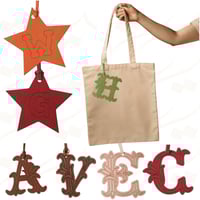 تعليقة حروف إنجليزي جلد