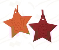 تعليقة حروف إنجليزي جلد