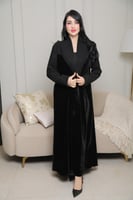 عباية شتوي ديباج جوخ بتصميم مخمل مثلث فخم وأنيق