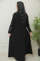 عباية تيجان كريب الرياض بتطريز حلوزني فاخر وراقي