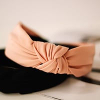 طوق شعر عريض