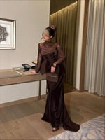 فستان ناعم بأكمام دانتيل