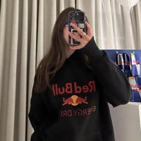 هودي Red Bull الأسود من رنا