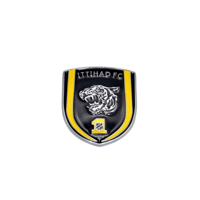 علامه ملصق بشعار نادي الاتحاد