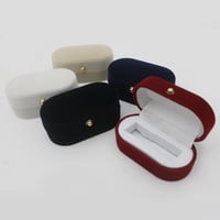 علب تولات مخمل بعدة الوان