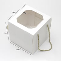 علب حلى وهدايا بغطاء شفاف