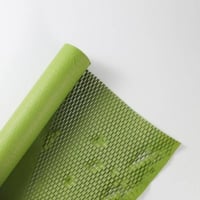 رول تغليف شبكي بعدة الوان