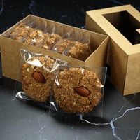 اكياس حلويات لاصق بعدة مقاسات