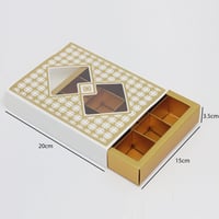 علب شوكولاتة مقسمة 12 قطعة