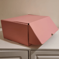 كرتون شحن لون وردي