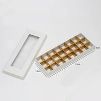 علب شوكولاتة مقسمة 24 قطعة