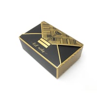 علبة هدايا فاخرة بتصميم ظرف