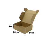 كراتين شحن ذاتية الاغلاق بعدة الوان بعدة مقاسات