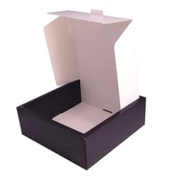 علب ورقية بغطاء 25*25*7 سم بعدة الوان