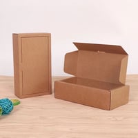 علب ورقية للعبايات والتوزيعات بغطاء متصل