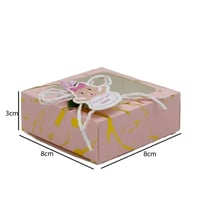 علب هدايا ورقية للعديد من المناسبات