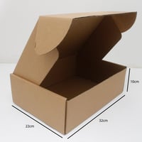 كراتين شحن ذاتية الاغلاق بعدة الوان بعدة مقاسات