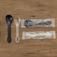 ملاعق حلى بلاستيك مغلفة