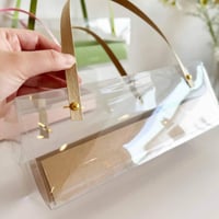 علب بلاستيك 28*11*10 بيد بعدة الوان