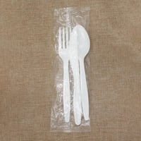 طقم ادوات مائدة مع منديل