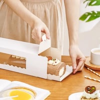 علب كيك وحلويات ورقيه بمسكة