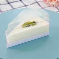 علب تقديم كيك مثلثة