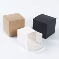 علب عطور ورقية بعدة الوان 8*8*8 سم