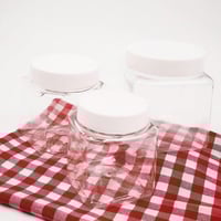 برطمان مربع بمقاسات مختلفة