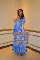 فستان ماريا انسيابية البحر وأناقة الشرق