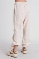 " بنطلون بيج نسائي كاجوال " .