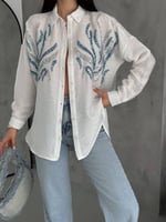 قميص ابيض مشجر مطرز بكريستالات