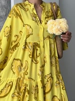 فستان ياسمينا – إشراقة الصيف ونفحات ملكية