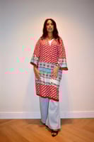 اسم المنتج: كيمونو سُهى – لمسة تراث بأناقة عصرية