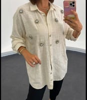 قميص نسائي كاجوال، لون بيج صناعة تركية ..