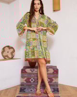 فستان بوهيمي قصير بنقوش هندسية