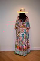 فستان زُمردة – نسمة خضراء من الأنوثة