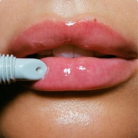 رود مرطب و معالج الشفاه vanilla