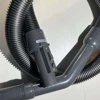 لي مكنسة هيتاشي أصلي