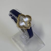 ساعة يد بناتي كريستال مينا ذهبي تصميم وردة استيك ج...