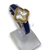 ساعة يد بناتي كريستال مينا ذهبي تصميم وردة استيك ج...