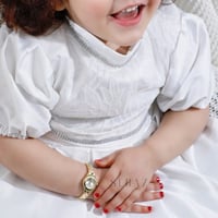 ساعة أطفال بنات ذهبي مينا أبيض متوفر من عمر شهر ال...