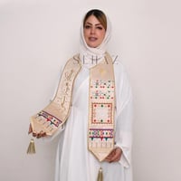 وشاح الدرعية لون بيج